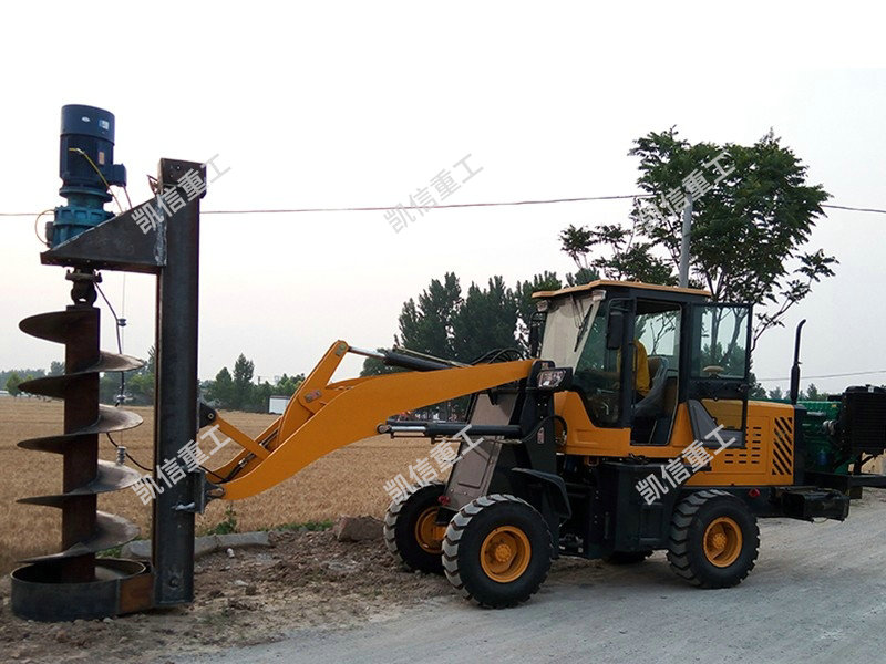 電線杆（gǎn）打樁機