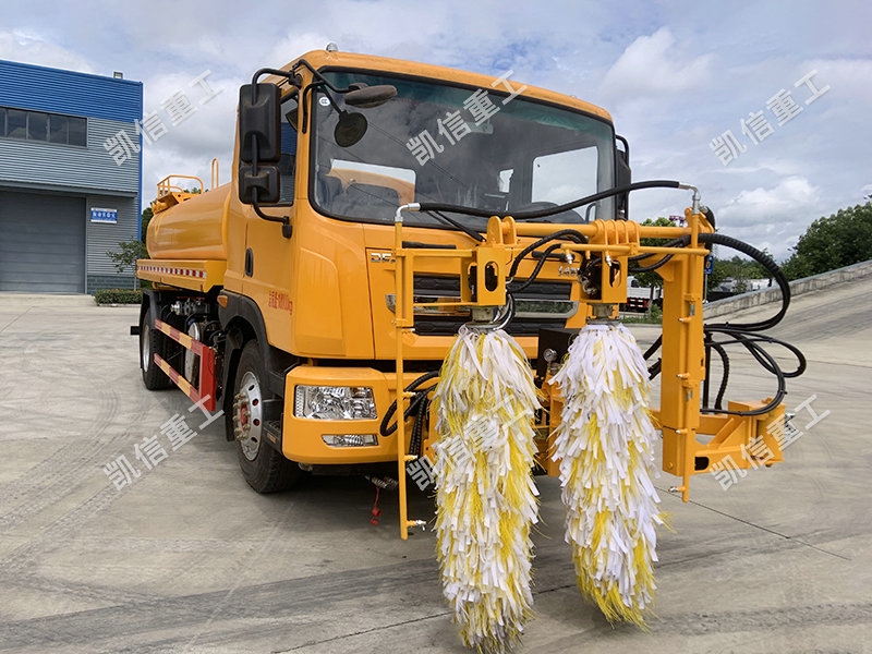 城市護欄（lán）清洗車（整車 上牌）